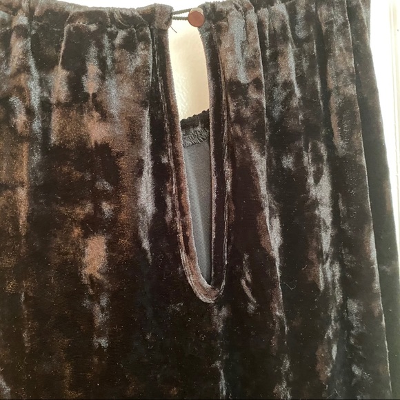 LYSSE Willa Black Crushed Velvet Halter Dress - L - Picture 12 of 13